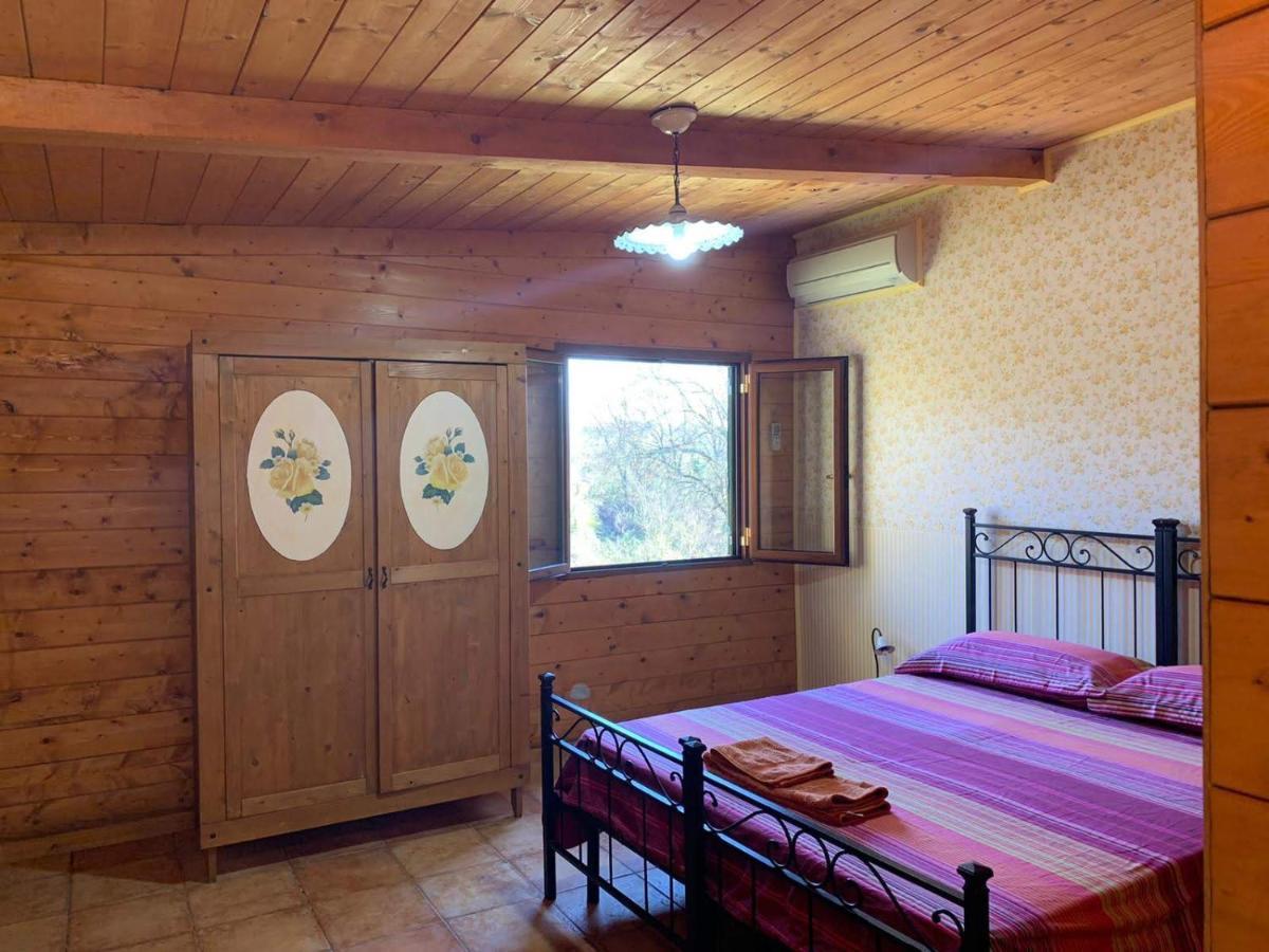 Villa Night In The Wood Sorbo Campagnano Di Roma Exterior foto